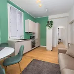 Solari Apartment, In Milan Design Area, Near Tortona District, Milano
